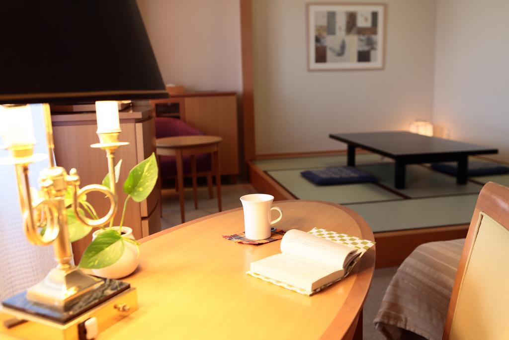 Satoyama Auberge & Hot Spring Wellness Spa Sakuragaike Kurgarden Nanto Værelse billede
